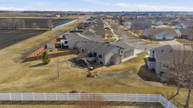 3200 7th Avenue N, Moorhead, MN 56560