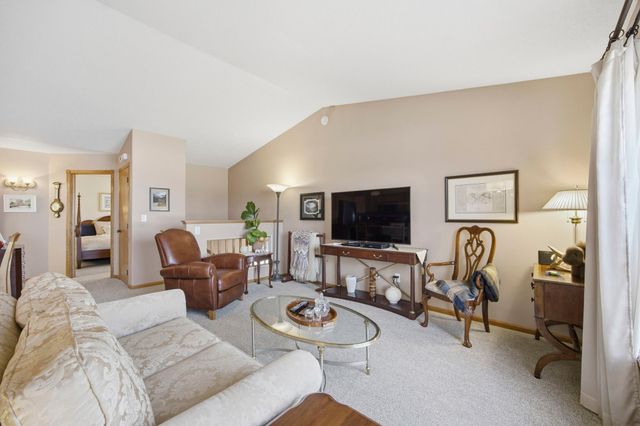 3200 7th Avenue N, Moorhead, MN 56560