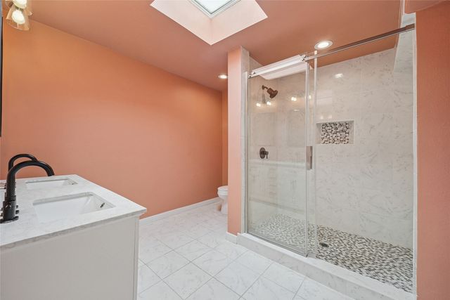 3618 Gillespie Street 109, Dallas, TX 75219