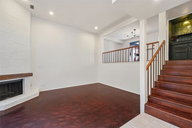 3618 Gillespie Street 109, Dallas, TX 75219