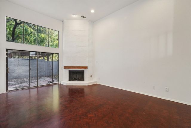 3618 Gillespie Street 109, Dallas, TX 75219