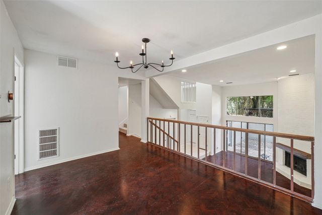 3618 Gillespie Street 109, Dallas, TX 75219