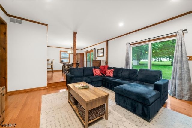 77 Washburn Ave, Washington Twp., NJ 07882
