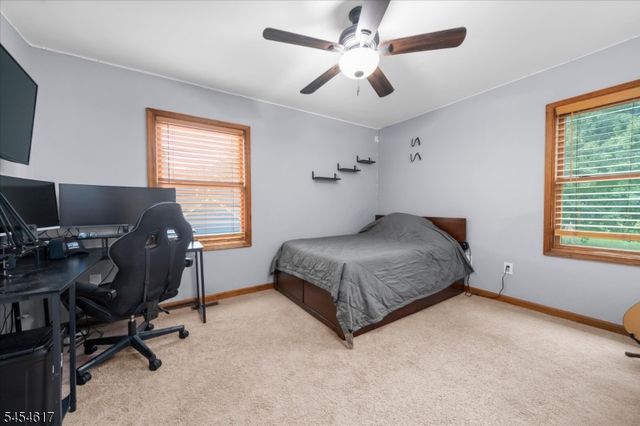 77 Washburn Ave, Washington Twp., NJ 07882