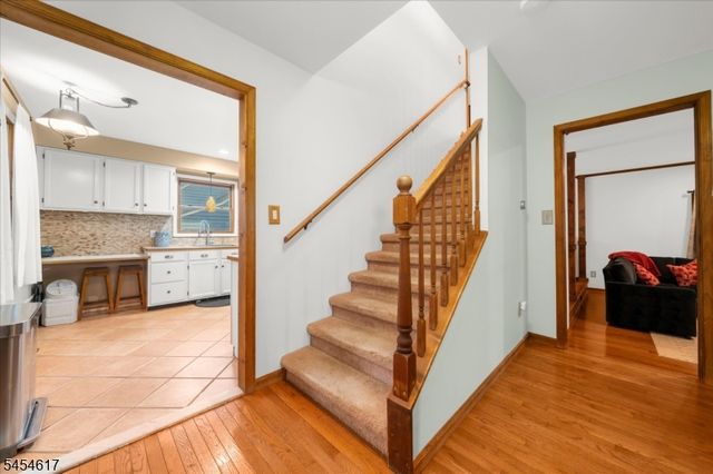 77 Washburn Ave, Washington Twp., NJ 07882