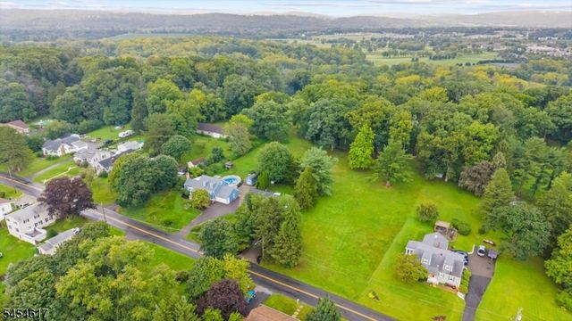 77 Washburn Ave, Washington Twp., NJ 07882
