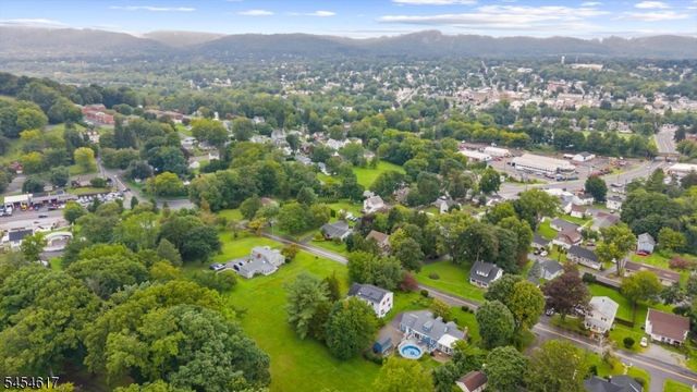 77 Washburn Ave, Washington Twp., NJ 07882