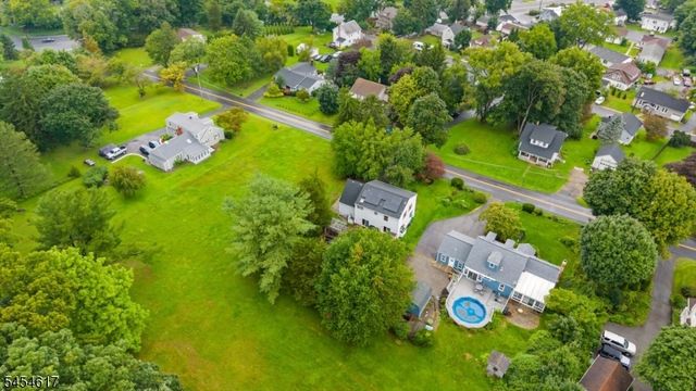77 Washburn Ave, Washington Twp., NJ 07882