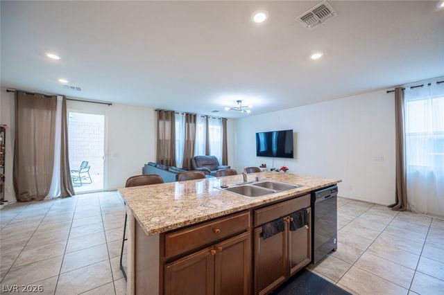 5565 Autumn Cliffs Way, Las Vegas, NV 89118