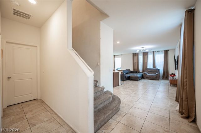 5565 Autumn Cliffs Way, Las Vegas, NV 89118