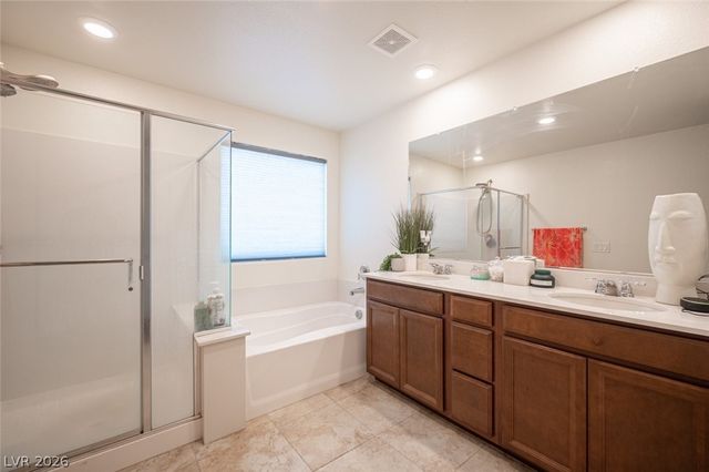 5565 Autumn Cliffs Way, Las Vegas, NV 89118
