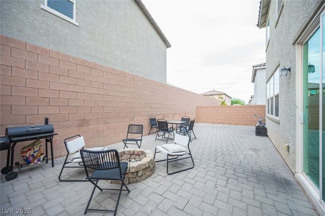 5565 Autumn Cliffs Way, Las Vegas, NV 89118
