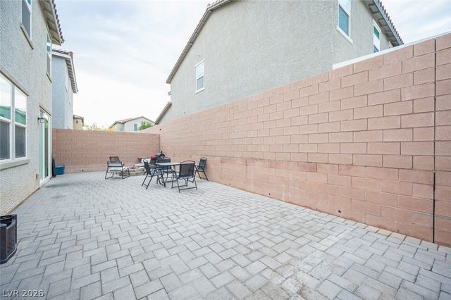 5565 Autumn Cliffs Way, Las Vegas, NV 89118