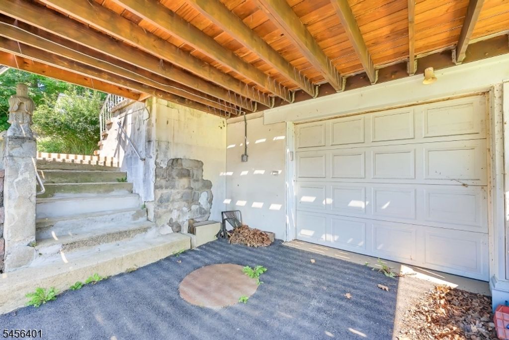 13 Hopatchung Rd, Hopatcong Boro, NJ 07843 — photo 4