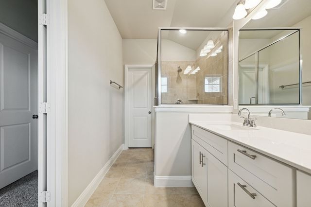 548 Hutchinson Lane, Lewisville, TX 75077