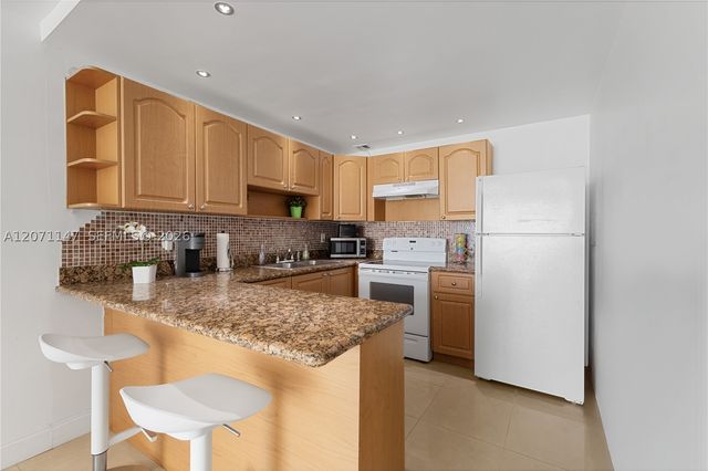 401 Ocean Dr 607, Miami Beach, FL 33139