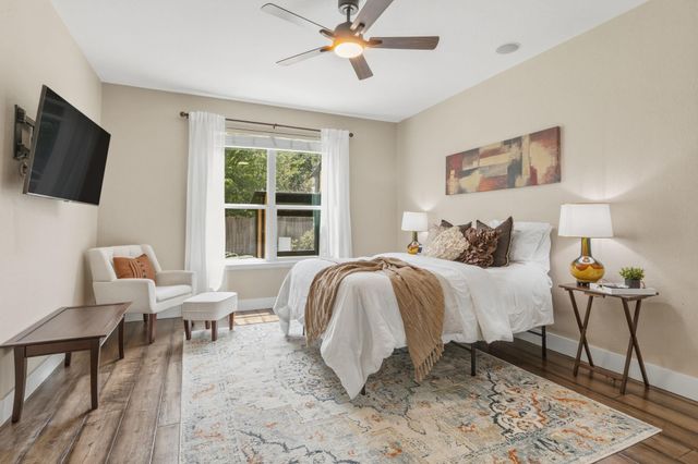 8901 Ovalla DR, Austin, TX 78749