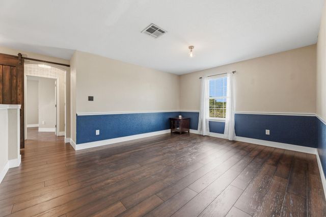 8901 Ovalla DR, Austin, TX 78749
