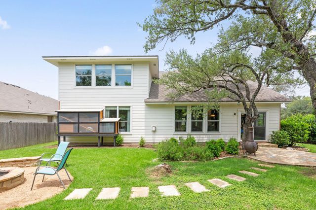 8901 Ovalla DR, Austin, TX 78749
