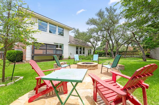 8901 Ovalla DR, Austin, TX 78749