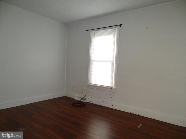 3266 BROAD ST, Emigsville, PA 17318