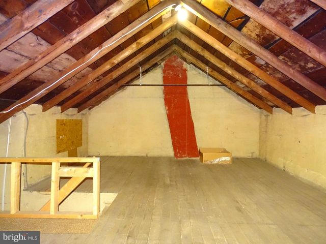 3266 BROAD ST, Emigsville, PA 17318