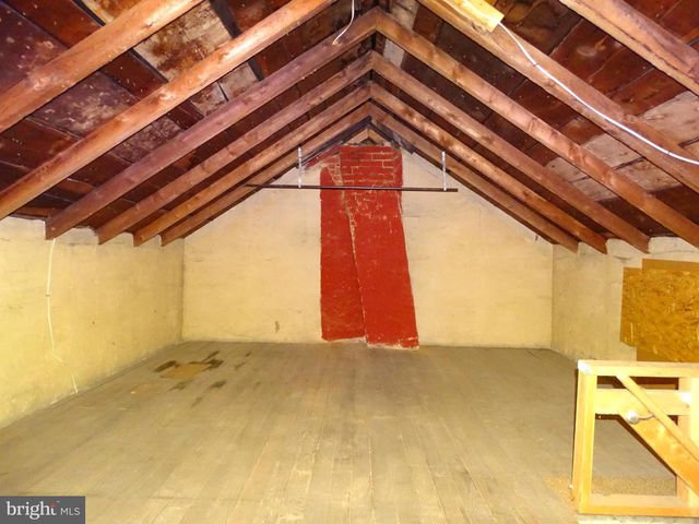 3266 BROAD ST, Emigsville, PA 17318
