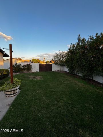 1825 W Topeka Drive, Phoenix, AZ 85027