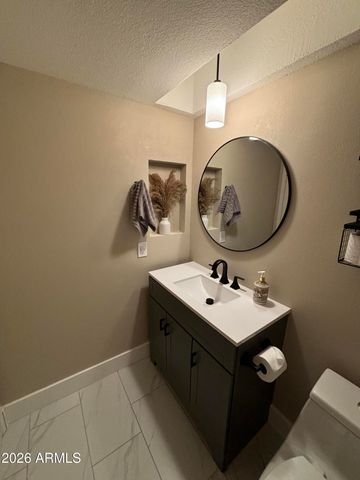 1825 W Topeka Drive, Phoenix, AZ 85027
