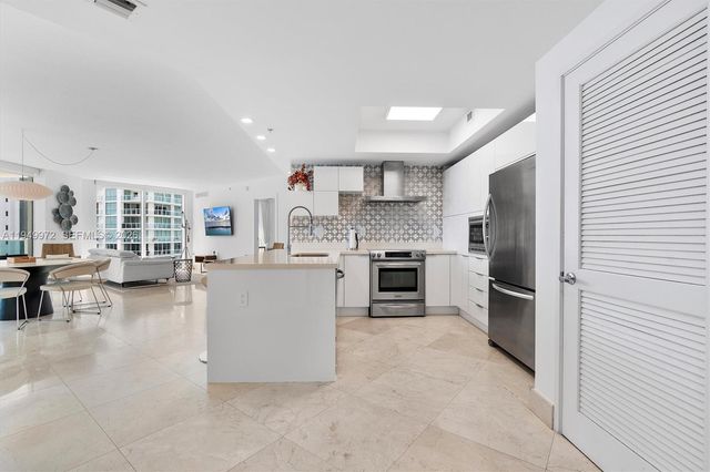 200 Sunny Isles Blvd 2-1605, Sunny Isles Beach, FL 33160