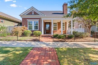 94 Hillcrest Avenue NW, Huntsville, AL 35806