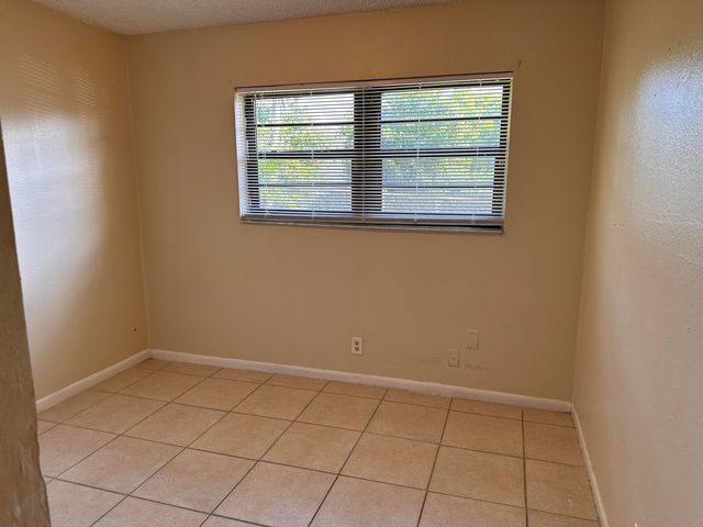 50 NW 8th Avenue 2, Dania Beach, FL 33004
