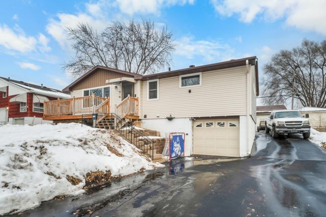 5219 7th Street NE, Columbia Heights, MN 55421