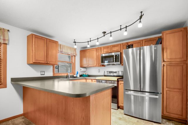 5219 7th Street NE, Columbia Heights, MN 55421