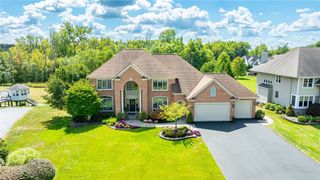 3 Brunson Way, Perinton, NY 14526