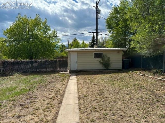 1102 Iowa Avenue, Colorado Springs, CO 80909