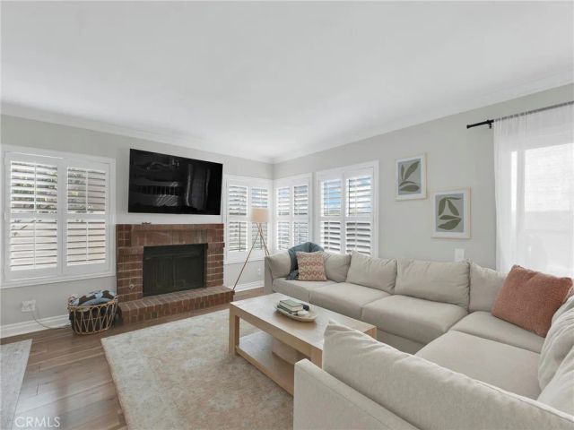 4895 N Buttercreek, Moorpark, CA 93021