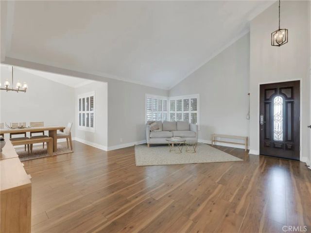 4895 N Buttercreek, Moorpark, CA 93021