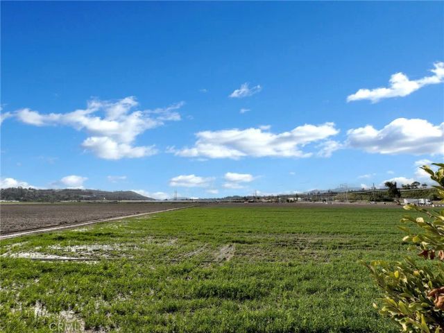 4895 N Buttercreek, Moorpark, CA 93021