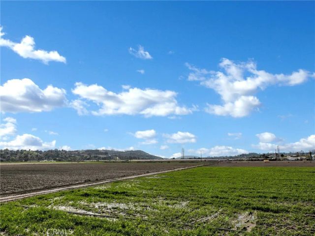 4895 N Buttercreek, Moorpark, CA 93021