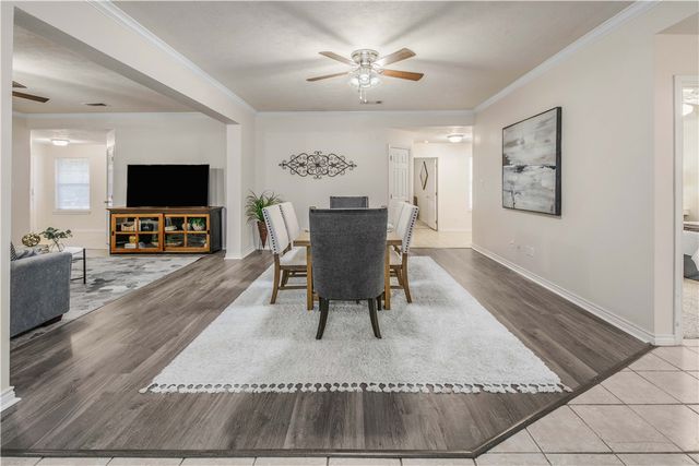 901 Crepe Myrtle Street, College Station, TX 77845