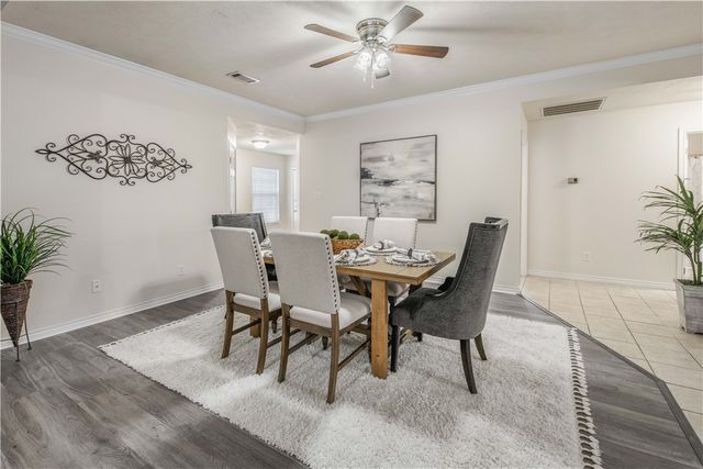 901 Crepe Myrtle Street, College Station, TX 77845