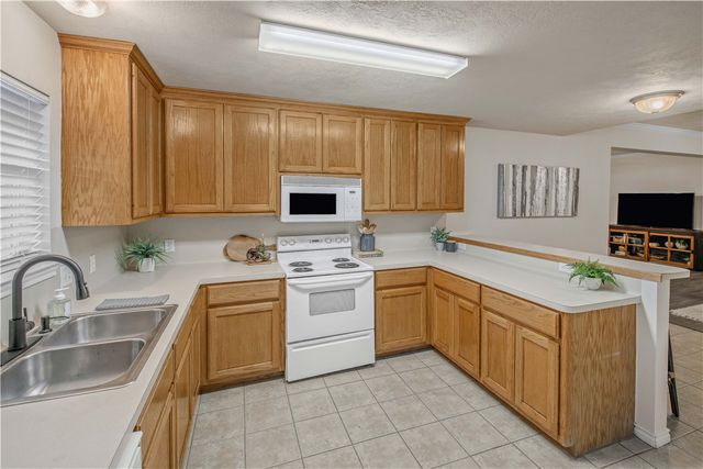 901 Crepe Myrtle Street, College Station, TX 77845