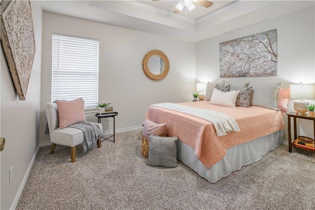 901 Crepe Myrtle Street, College Station, TX 77845