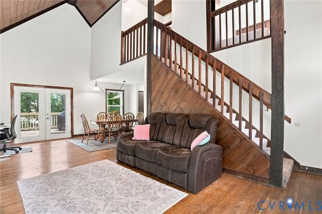 10 Silverleaf Ct, Richmond, VA 23236