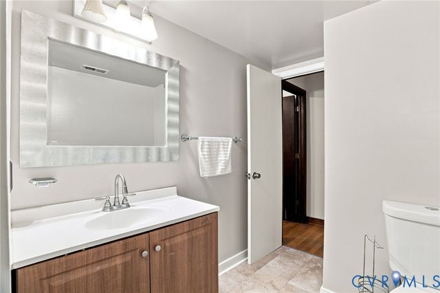 10 Silverleaf Ct, Richmond, VA 23236