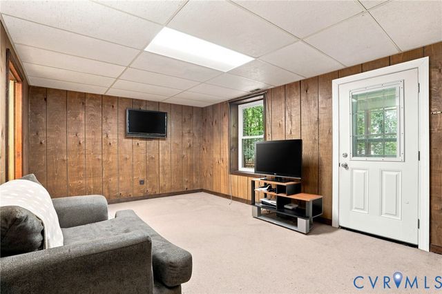 10 Silverleaf Ct, Richmond, VA 23236