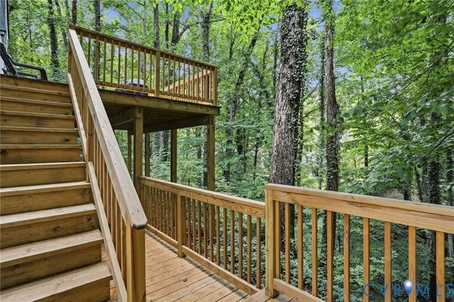 10 Silverleaf Ct, Richmond, VA 23236