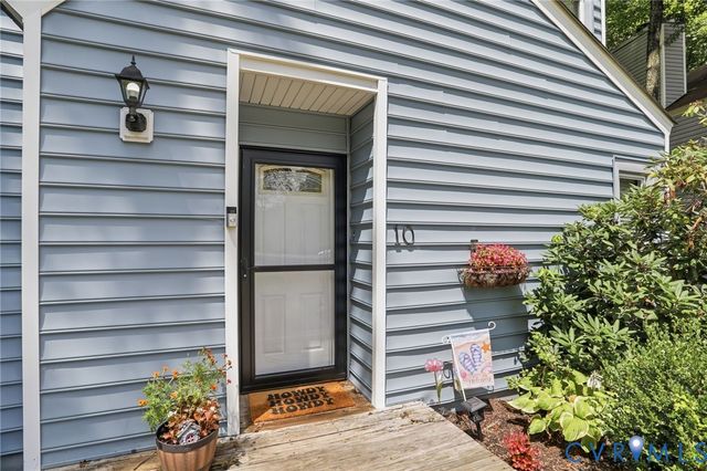 10 Silverleaf Ct, Richmond, VA 23236