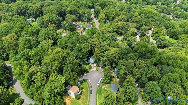 10 Silverleaf Ct, Richmond, VA 23236